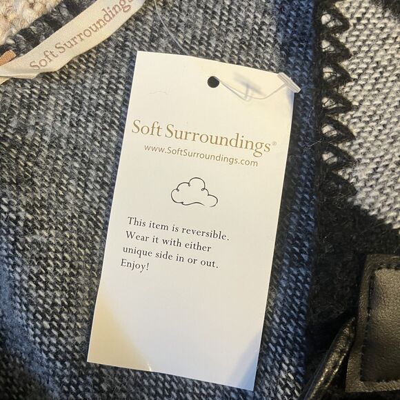 NWT Soft Surroundings Whistler Poncho Cape Black Gray One Size Lagenlook Blanket - Picture 6 of 9